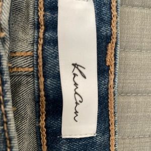 KanCan artist distressed boyfriend jean